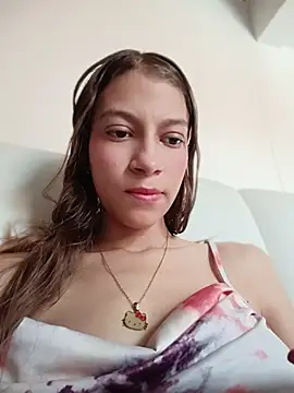 Snapshot of Vanneskk chatting on 07/11/26, 03:34 Vanneskk online show from 07/11/26, 03:34
