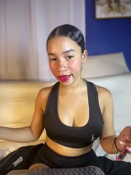 ZoeyFierce online show from 05/25/26, 02:49