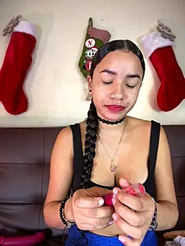 ZoeyFierce online show from 12/21/25, 01:13