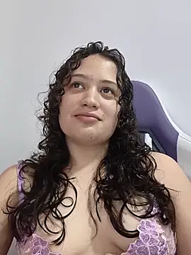 Alana 444 online show from 05/17/26, 04:34