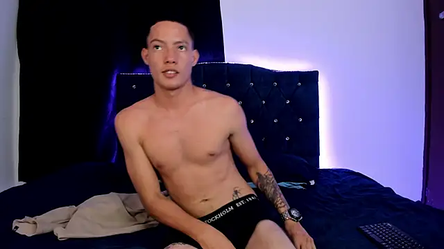 Snapshot of AustinParker chatting on 11/26/25, 11:05 AustinParker online show from 11/26/25, 11:05