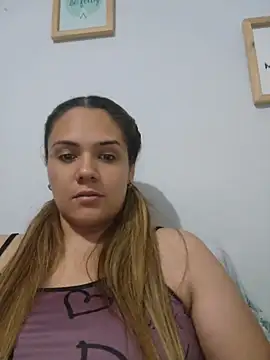 LoreinnFox online show from 05/02/26, 03:45