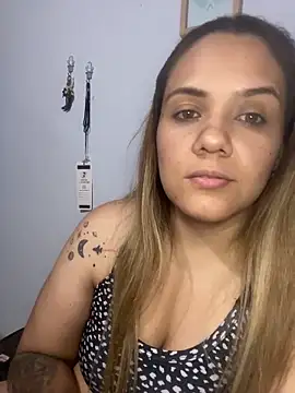 LoreinnFox online show from 04/19/26, 05:19