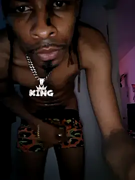 Snapshot of xxxsylvester chatting on 12/20/25, 12:46 xxxsylvester online show from 12/20/25, 12:46