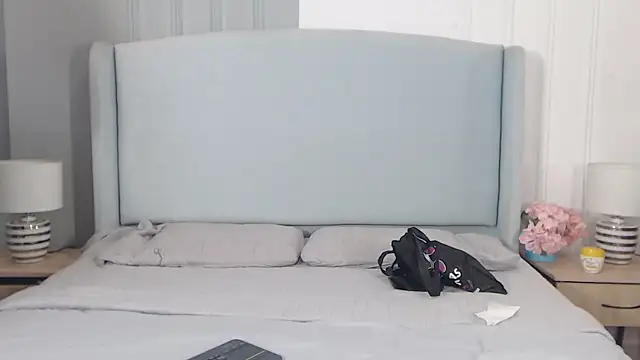 Snapshot of Chelseadow chatting on 12/05/25, 09:23 Chelseadow online show from 12/05/25, 09:23