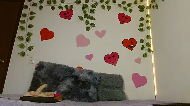 MarillynMorgan online show from 05/13/26, 03:08