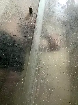 Criss      online show from 11/26/25, 11:27