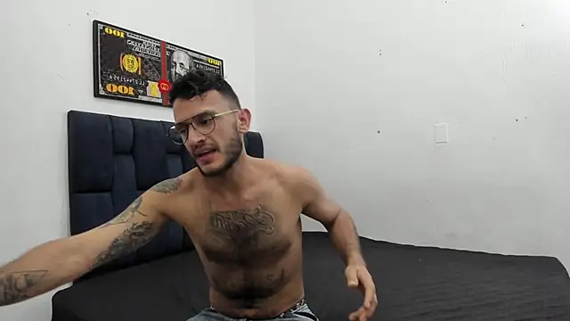 Deinal zafiro online show from 11/28/25, 02:01