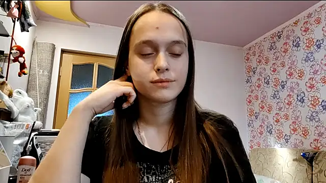 SophieHazely online show from 12/23/25, 02:00