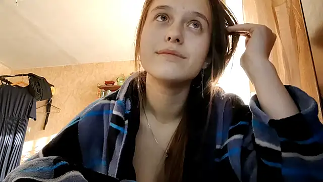 SophieHazely online show from 12/04/25, 01:15