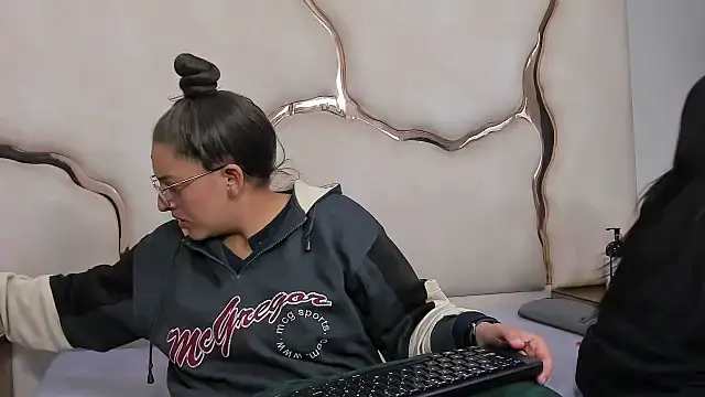 Alyssa Noah online show from 03/19/26, 03:28