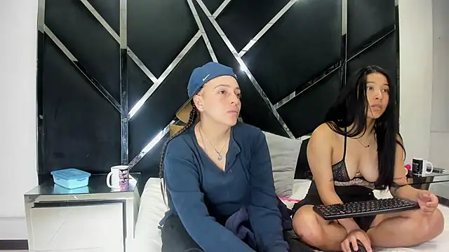 Alyssa Noah online show from 04/18/26, 03:31