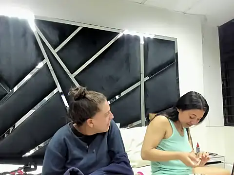 Alyssa Noah online show from 04/05/26, 03:02