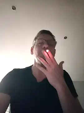 lorisaux online show from 11/27/25, 12:44