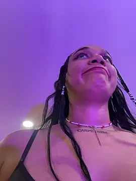 coraline vera online show from 03/28/26, 08:10