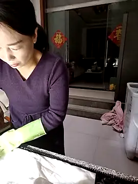 mimi2052 online show from 12/20/25, 01:19