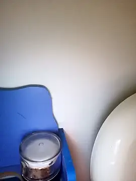 mimi2052 online show from 12/22/25, 02:44