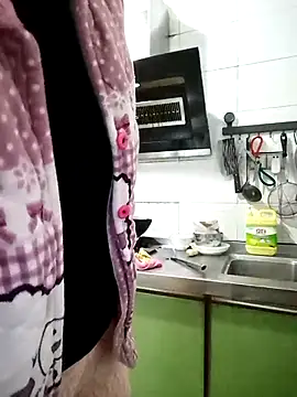 mimi2052 online show from 12/18/25, 12:31