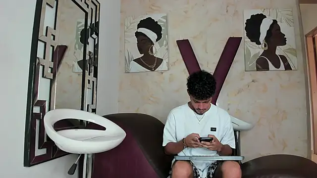 COUPLES BOYS online show from 05/26/26, 07:34