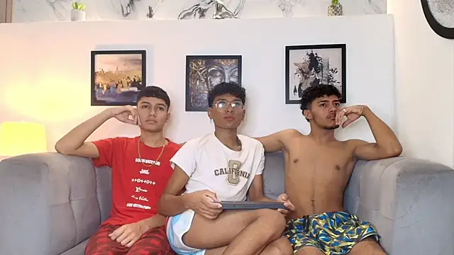 COUPLES BOYS online show from 02/25/26, 01:28