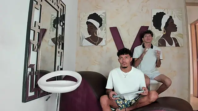COUPLES BOYS online show from 05/21/26, 07:22