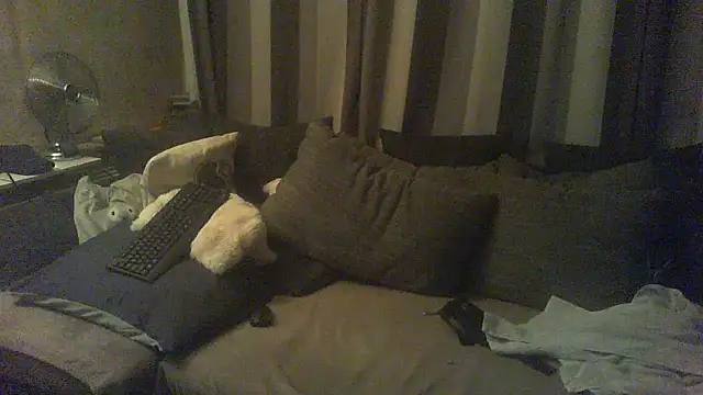 Denisxsxs online show from 02/13/26, 06:52