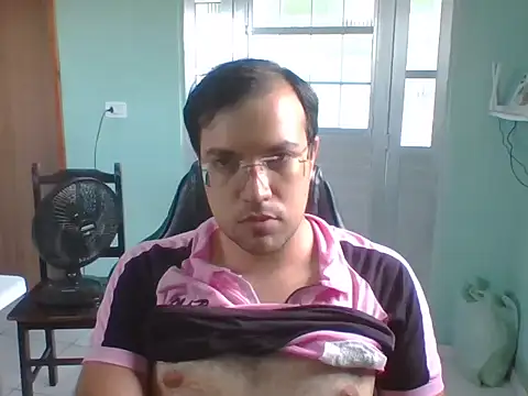 Snapshot of Silvakkfitk chatting on 01/16/26, 05:39 Silvakkfitk online show from 01/16/26, 05:39