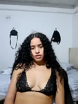 Snapshot of Shelsyhottt chatting on 12/02/25, 11:17 Shelsyhottt online show from 12/02/25, 11:17