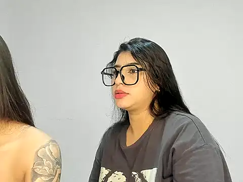 ROUS SWEET  online show from 11/28/25, 03:28