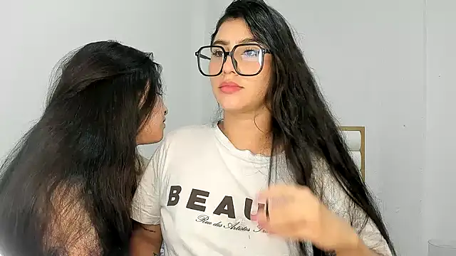 ROUS SWEET  online show from 04/05/26, 02:18