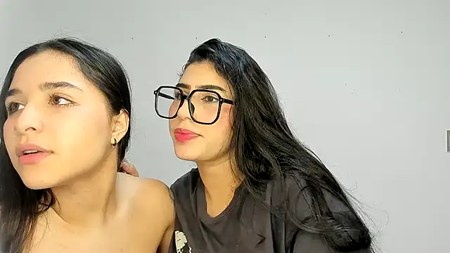 ROUS SWEET  online show from 12/23/25, 02:33