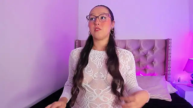  AmyAdams  online show from 01/15/26, 05:11