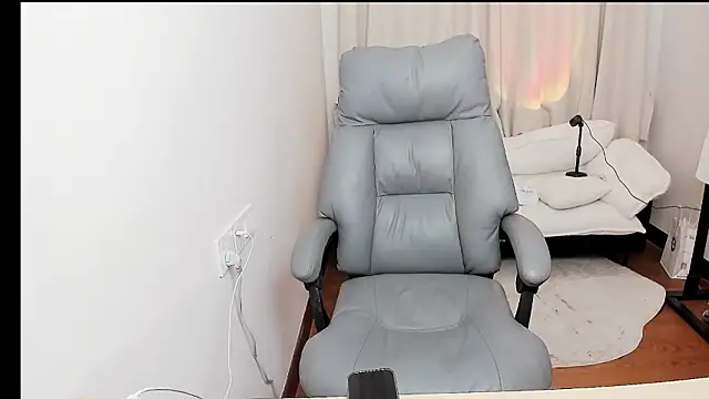 linlinjiang33 online show from 01/08/26, 03:34