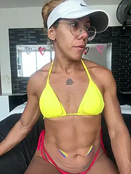 Snapshot of sexymusclegoddess chatting on 07/03/26, 02:01 sexymusclegoddess online show from 07/03/26, 02:01