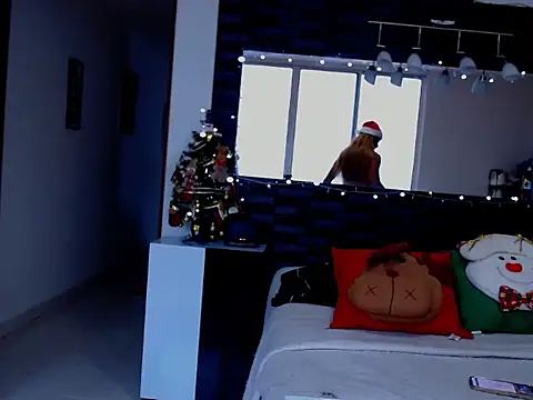 Snapshot of sexymusclegoddess chatting on 12/16/25, 01:37 sexymusclegoddess online show from 12/16/25, 01:37