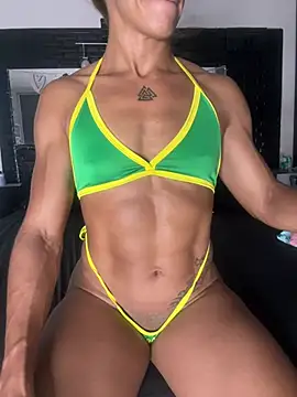 Snapshot of sexymusclegoddess chatting on 08/01/26, 01:47 sexymusclegoddess online show from 08/01/26, 01:47