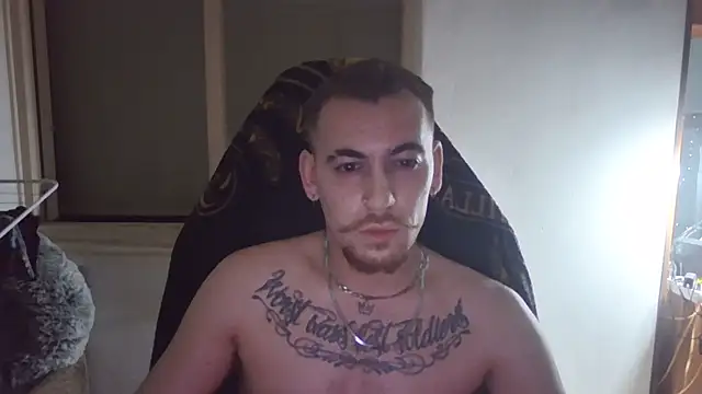 Snapshot of Lionwhispers chatting on 12/01/25, 02:45 Lionwhispers online show from 12/01/25, 02:45