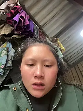 Thaoem online show from 12/18/25, 04:28