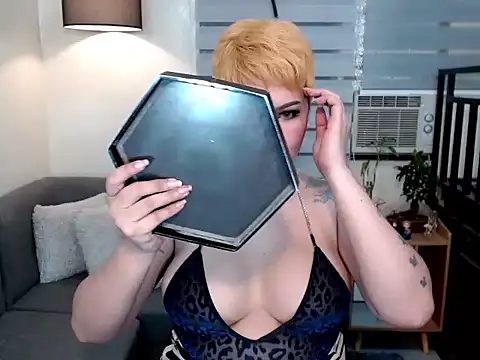 StarletSeductress online show from 04/15/26, 06:01