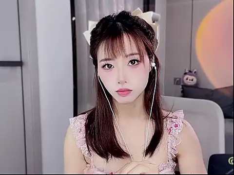 Snapshot of Kikikiki5678 chatting on 12/18/25, 11:58 Kikikiki5678 online show from 12/18/25, 11:58