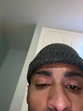 Chrisd3195 online show from 11/29/25, 03:28