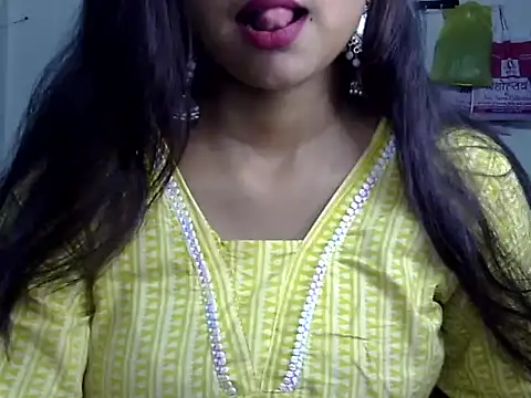 Snapshot of cute_rohani1 chatting on 06/20/26, 05:07 cute rohani1 online show from 06/20/26, 05:07