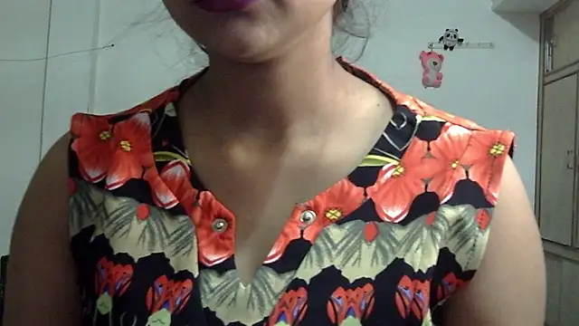 Snapshot of cute_rohani1 chatting on 07/25/26, 07:09 cute rohani1 online show from 07/25/26, 07:09
