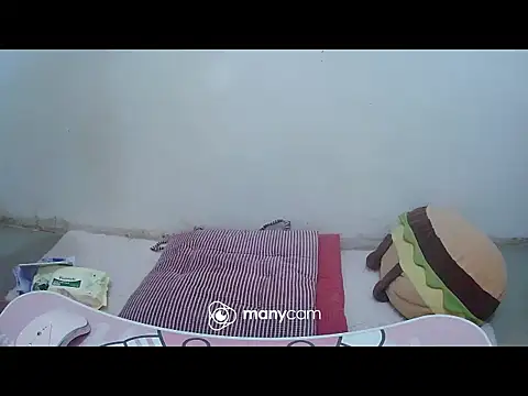 hottiemama69 online show from 12/15/25, 04:29