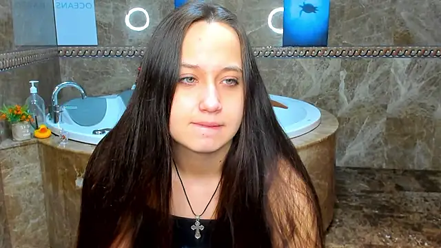 Carolina-sky online show from 02/05/26, 01:23