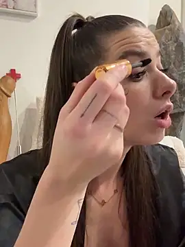 Snapshot of Sugarbellax chatting on 12/05/25, 06:17 Sugarbellax online show from 12/05/25, 06:17