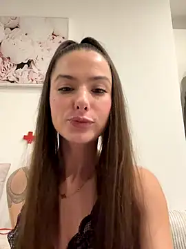 Snapshot of Sugarbellax chatting on 12/16/25, 09:41 Sugarbellax online show from 12/16/25, 09:41