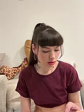 Snapshot of Sugarbellax chatting on 02/10/26, 05:23 Sugarbellax online show from 02/10/26, 05:23