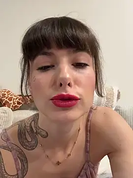 Snapshot of Sugarbellax chatting on 02/19/26, 06:27 Sugarbellax online show from 02/19/26, 06:27