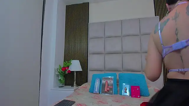 miaa blommy online show from 11/30/25, 03:29